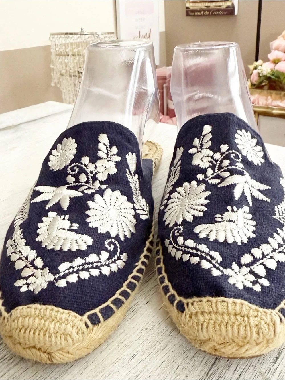 Soludos Navy Embroidered Slip-On Espadrilles size 8